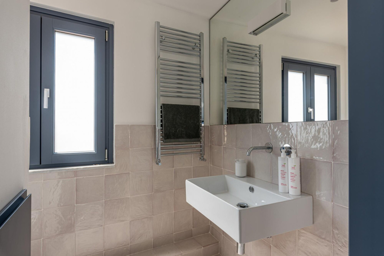 Others 5, Porta di Castro Design Apartment With Terrace, Palermo