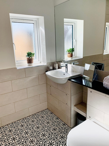 Bathroom 3, Upstairs at 33 - Self check in boutique accommodation in Worcester Centre, Worcestershire