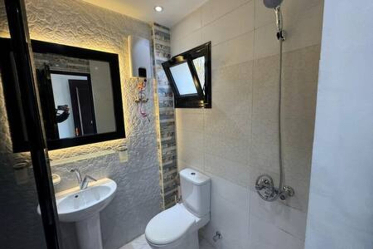 Room 3, 326 2BR Townhouse 2 Bath TV Backyard, Sheikh Zayed