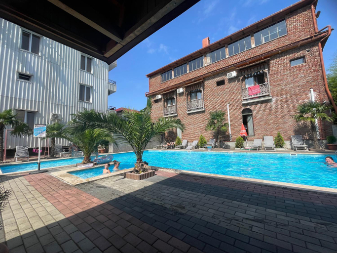 Sport & Beauty 4, Best House, Kobuleti