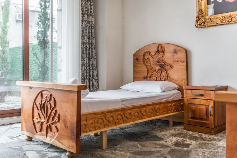 Bedroom 4, Kanuni - Authentic Albanian House, Shkodrës