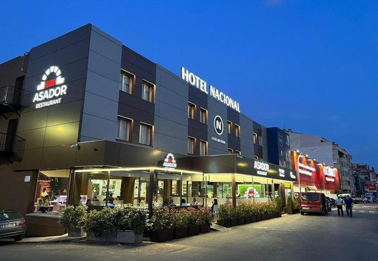 Others 5, Hotel Nacional, Girona