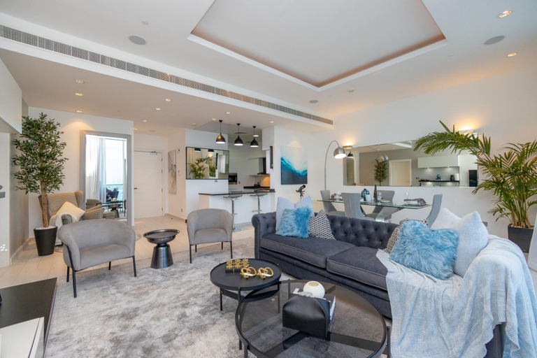 Room 4, Sophisticated 1BR Palm Apt w Beach Access, Dubai