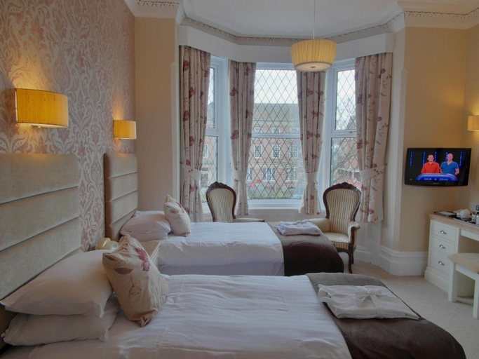 Bedroom 2, Bedford Hotel, Lancashire