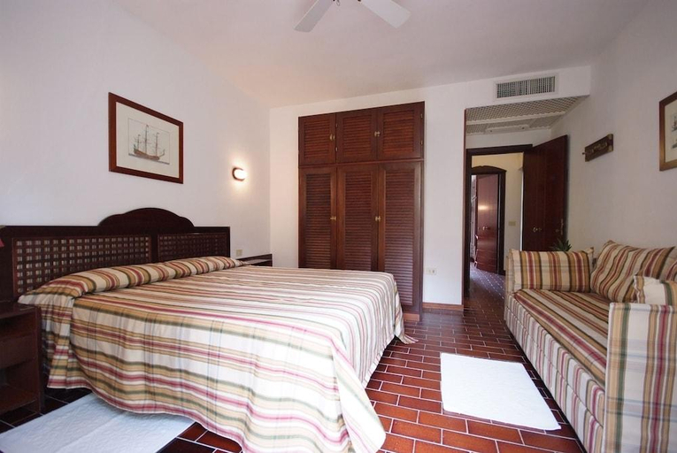 Bedroom 3, Antares, Livorno
