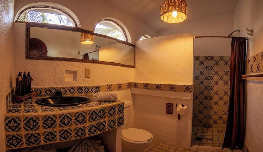 Bathroom 4, baXar, Acapulco de Juárez