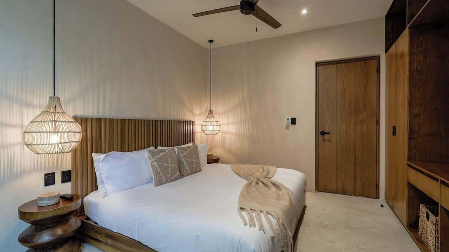 Room 4, Hidden Gem With Private Pool and Rooftop Terrace, Cozumel