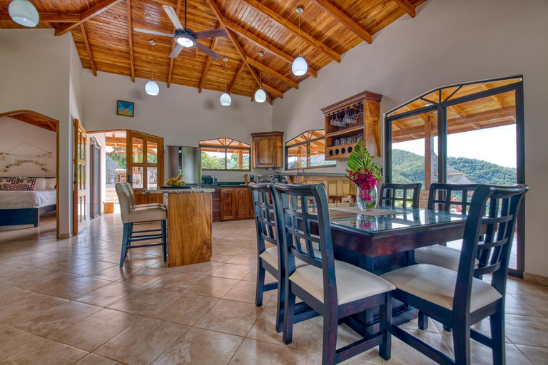 Food & Drinks 5, The Retreat at Blue Mountain Farms, Nicoya