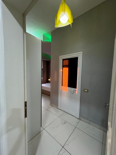 Others 5, Grand Hotel Gjyshi, Krujës