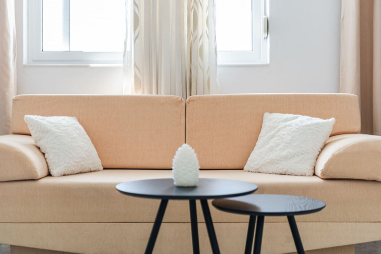 Room 5, Modern Home With Wifi and Beach Access Golem, Kavajës