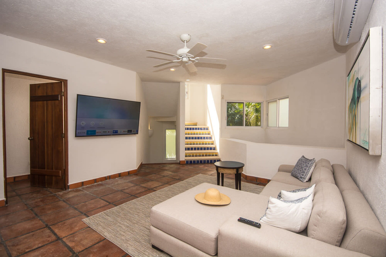 Room 3, Beachfront W Private Staff in Gated Community, Cozumel
