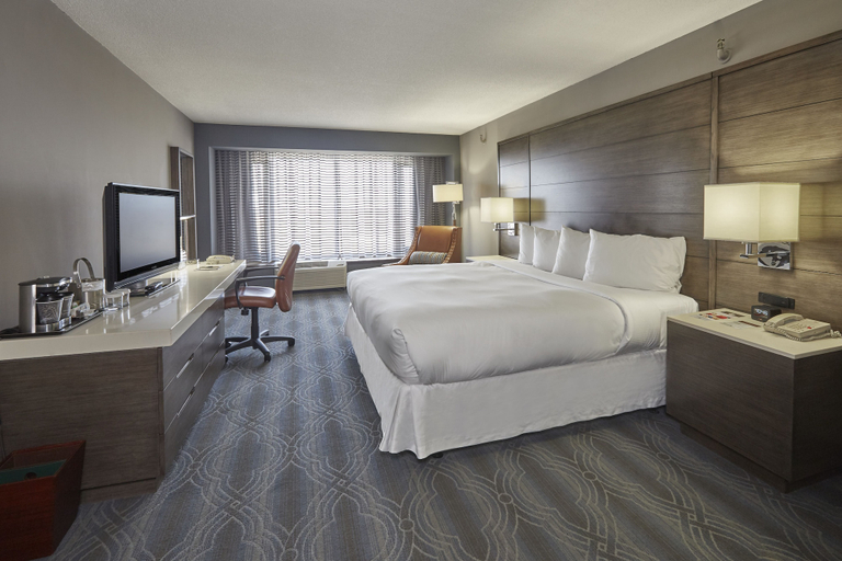 Bedroom 3, Doubletree by Hilton Bloomington - Minneapolis South, Hennepin