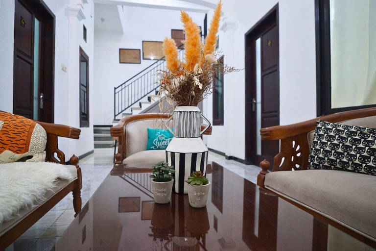 Public Area 4, Casa de Vie Homestay, Malang