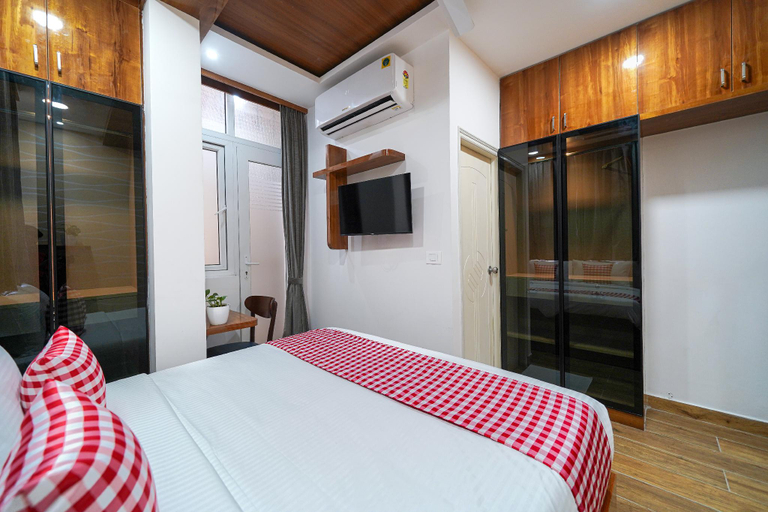 Bedroom 2, La Sara INN, Bangalore