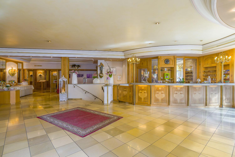 Public Area, Hotel-Restaurant Krone, Aschaffenburg