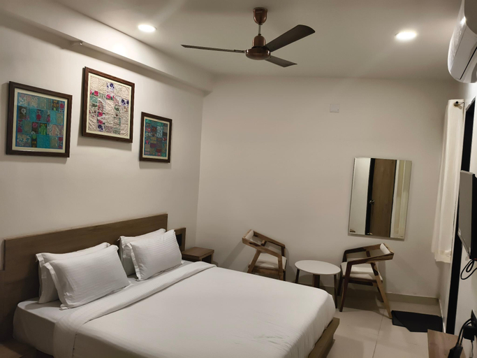 Bedroom, Vasudeva Hotel & Restaurant, Udaipur