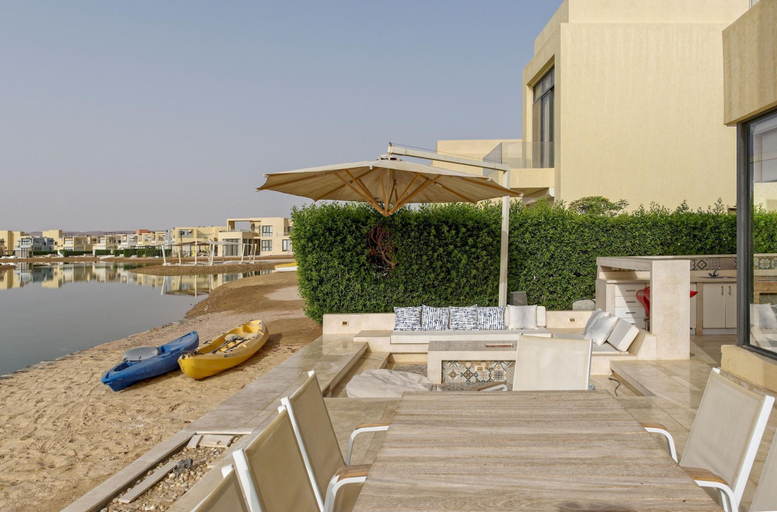 Room 5, VESTA - Luxury Villa - 4BR - Tawila, Al-Ghurdaqah 2