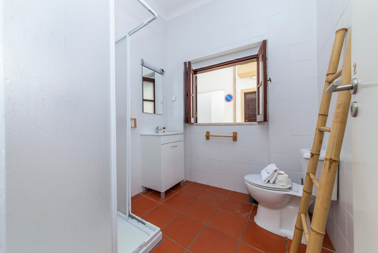 Others 3, Casa do Farol Guesthouse, Lagos