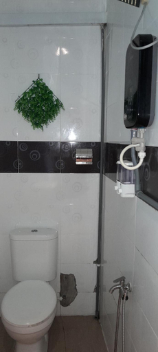 Bathroom 3, THE 1975 HOTEL EMPIRE, Kuantan