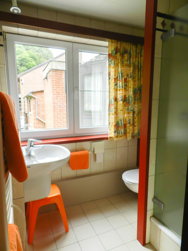 Bathroom 3, Hotel du Fort, Liège
