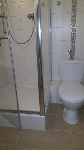 Bathroom 3, Haus am Karpfenteich, Goslar