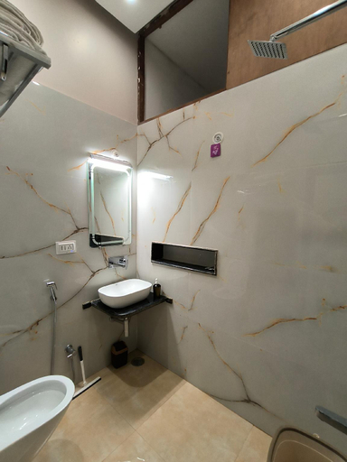 Bathroom 4, Mandakini Homestay, Varanasi
