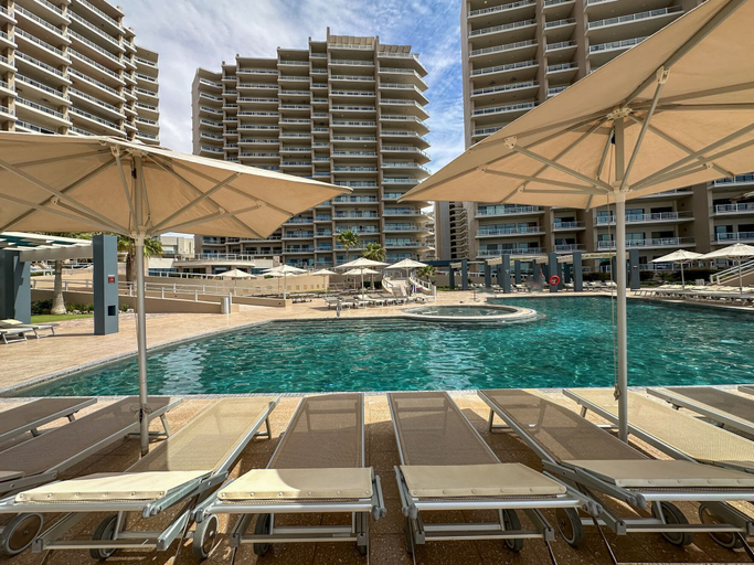 Room 3, Paradise Found Luxe 2BR Condo in Iconic Location, Puerto Peñasco