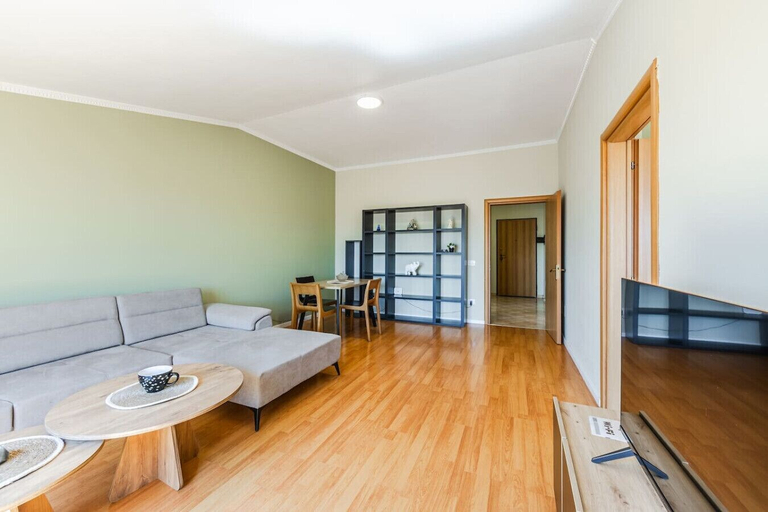 Room 2, Bright Comfy 2BR Apartment by the Adriatic, Durrësit