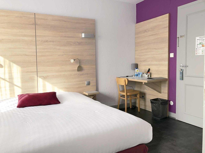Bedroom 2, logis hotel restaurant Le rendez-vous des Copains, Haut-Rhin