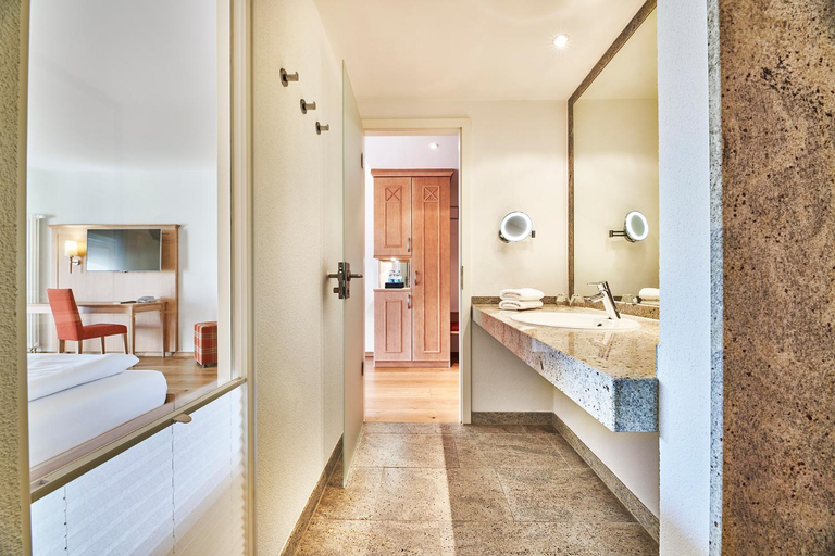 Bathroom 4, Hotel Kronelamm im Schwarzwald, Calw