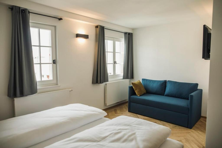 Bedroom 2, Krone Hard, Bregenz