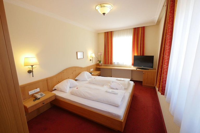 Bedroom 3, Hotel Elisabeth, Schwaz