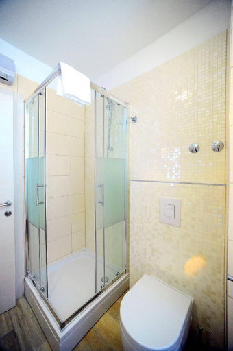 Bathroom 5, Olea Luxury Rooms, Split