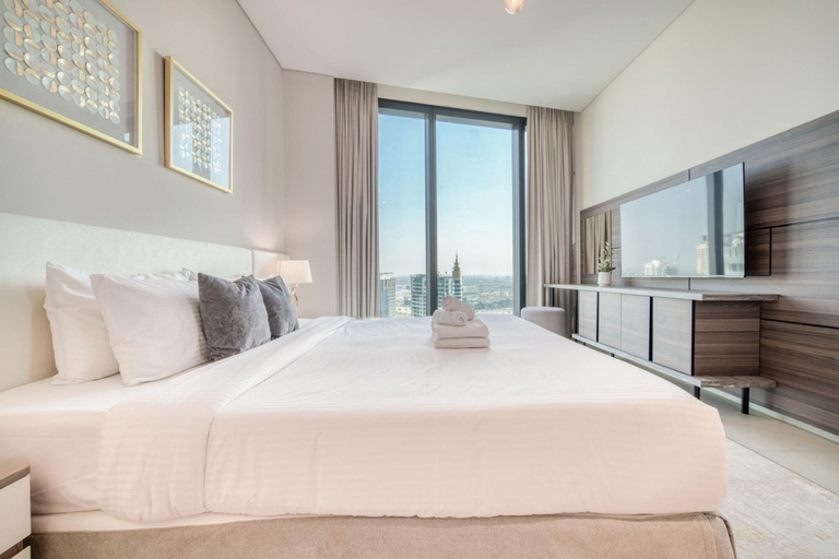 Room 4, Ritzy Address JBR Apt w Scenic Balcony View, Dubai