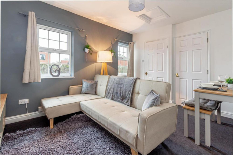 Room 5, Host Stay New Street Room, Worcestershire