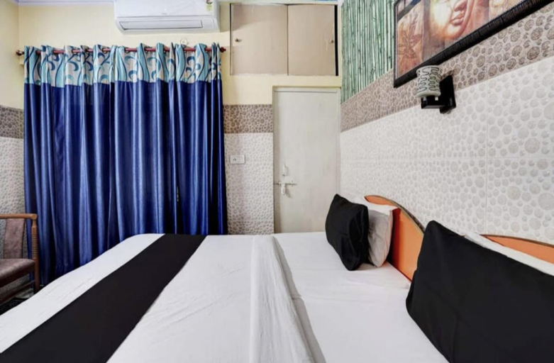 Others 3, Goroomgo Pyrenees Home Stay Agra, Agra