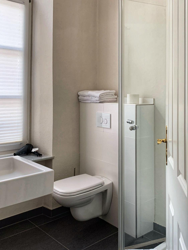 Bathroom, Augusta Trarbach, Bernkastel-Wittlich