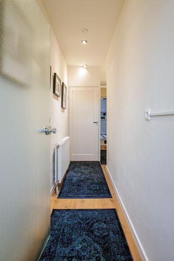 Others 5, Suite with private bathroom near Vondelpark, Amsterdam