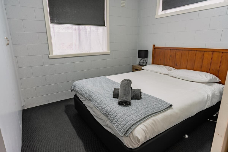 Bedroom 3, BIG4 Tassie Getaway Park Ulverstone, Central Coast - Pt A