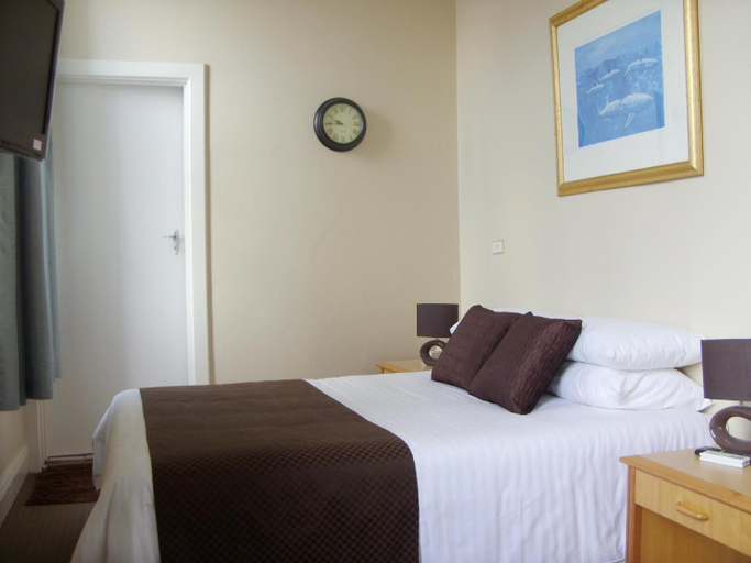 Others 5, The Colliefields Hotel, Collie