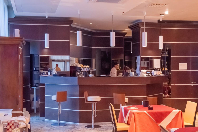 Food & Drinks 5, Dado Hotel International, Parma