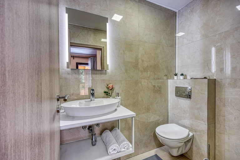 Bathroom 5, Urban Oasis With Terrace And Parking, Zagreb