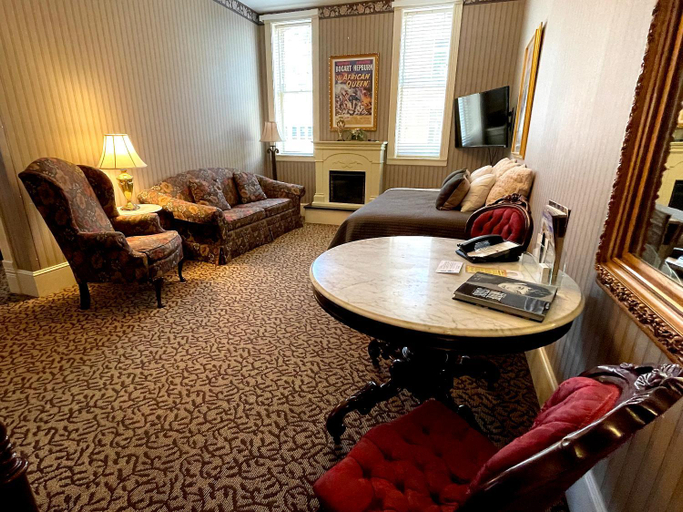 Others 5, Celebrity Boutique Hotel, Lawrence