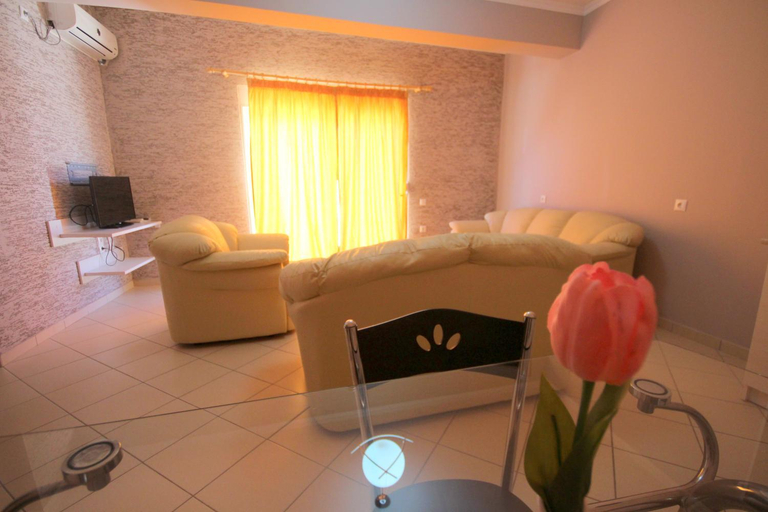 Others 5, Beva Hotel, Sarandës