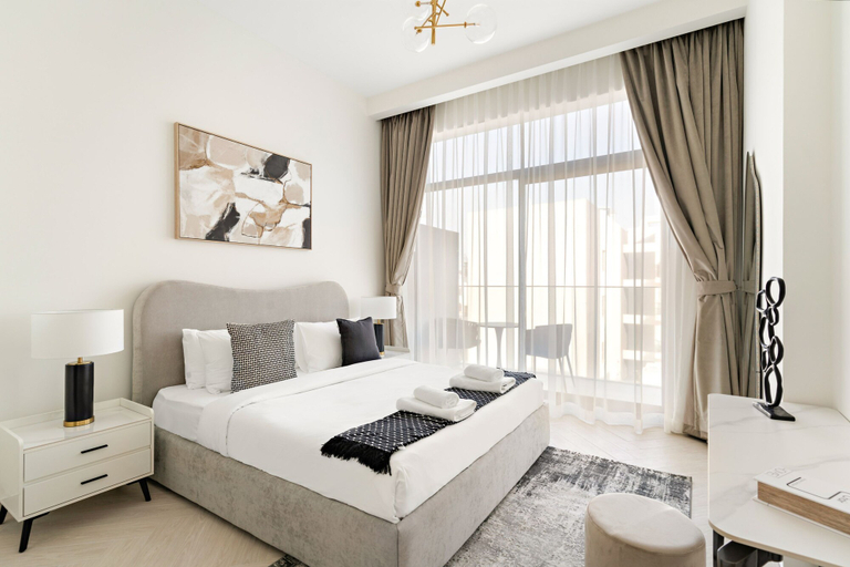 Room 4, Oxford Terraces 2 - 412 2BD, Dubai