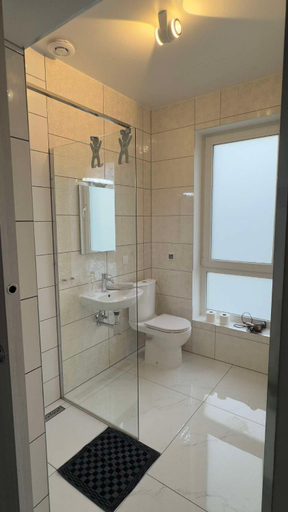 Bathroom 3, AZYL, Legnica