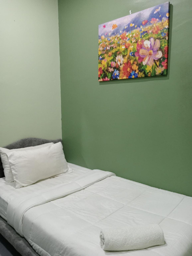 Bedroom 2, THE 1975 HOTEL EMPIRE, Kuantan