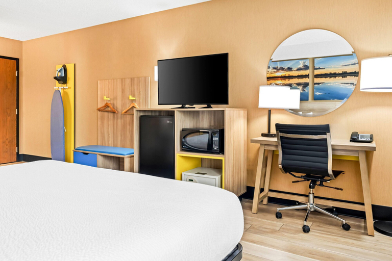 Bedroom 3, Days Inn by Wyndham Helena, Lewis and Clark