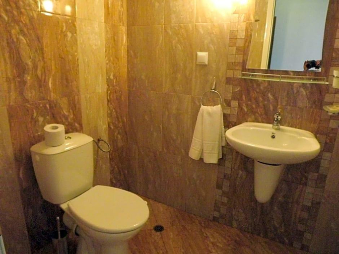 Bathroom 3, Hotel Silver - All Inclusive, Free parking, Varna