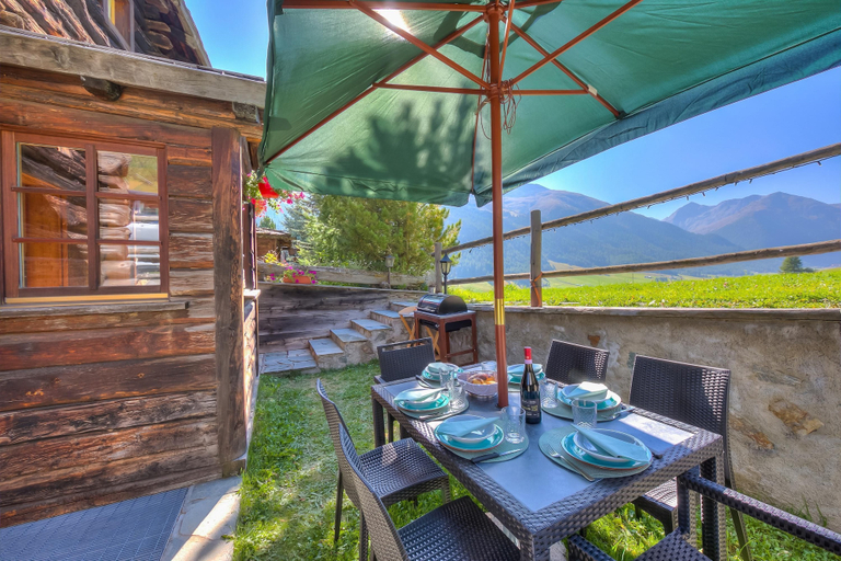 Room 5, Chalet Sciachilo Ski In-ski Out Mt 10, Sondrio